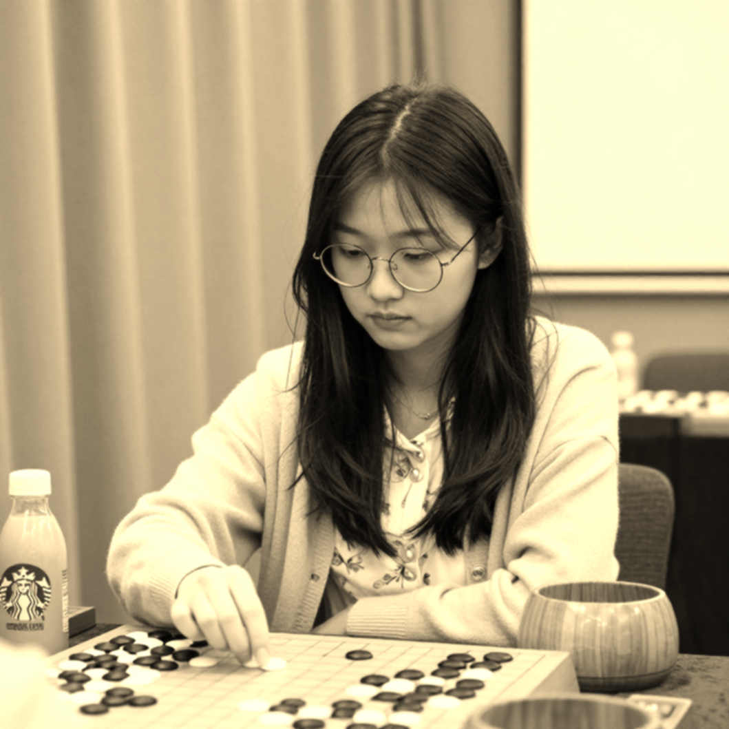 Nước cờ không có trên bàn: Khi một 'bản đánh giá' Benko Gambit thực chất là quảng cáo công cụ
