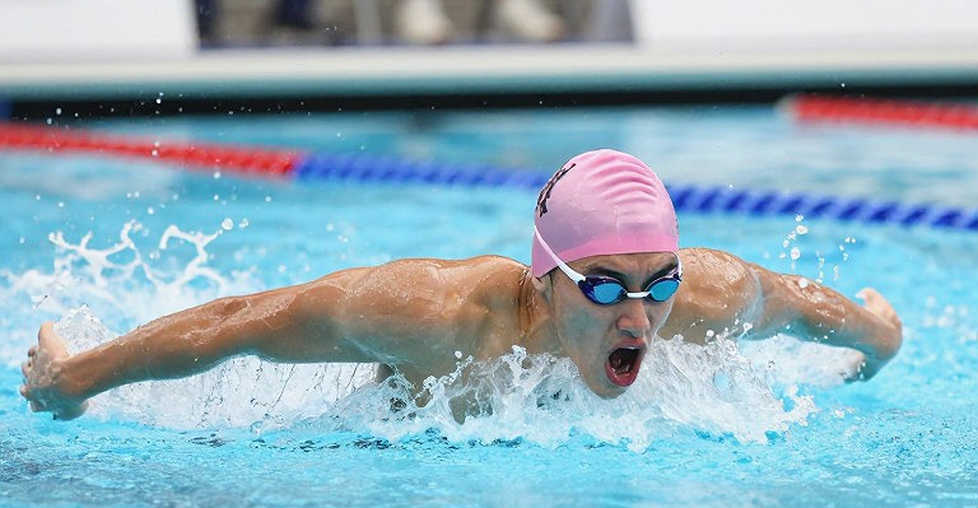 Yu Yiting phá kỷ lục châu Á bướm 100m với 55.17 giây