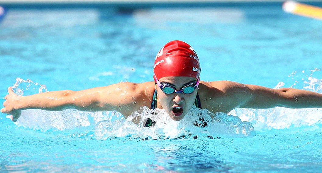 Gianna Cook cam kết với Monmouth: 2:10.05 ở 200 bướm và khoảng trống 0,89 giây ở 100 bướm