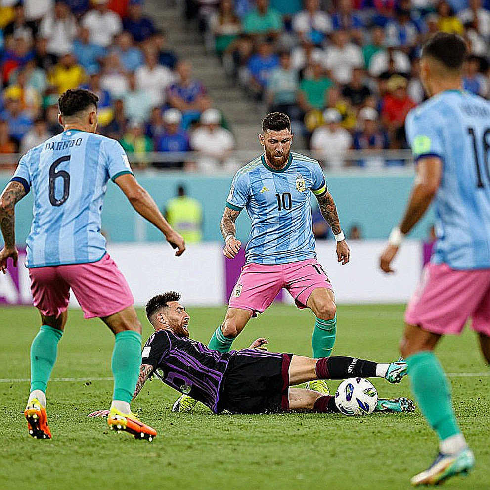 V.League 1: Nhịp đảo cánh và cuộc đua vô địch đang đổi nhịp